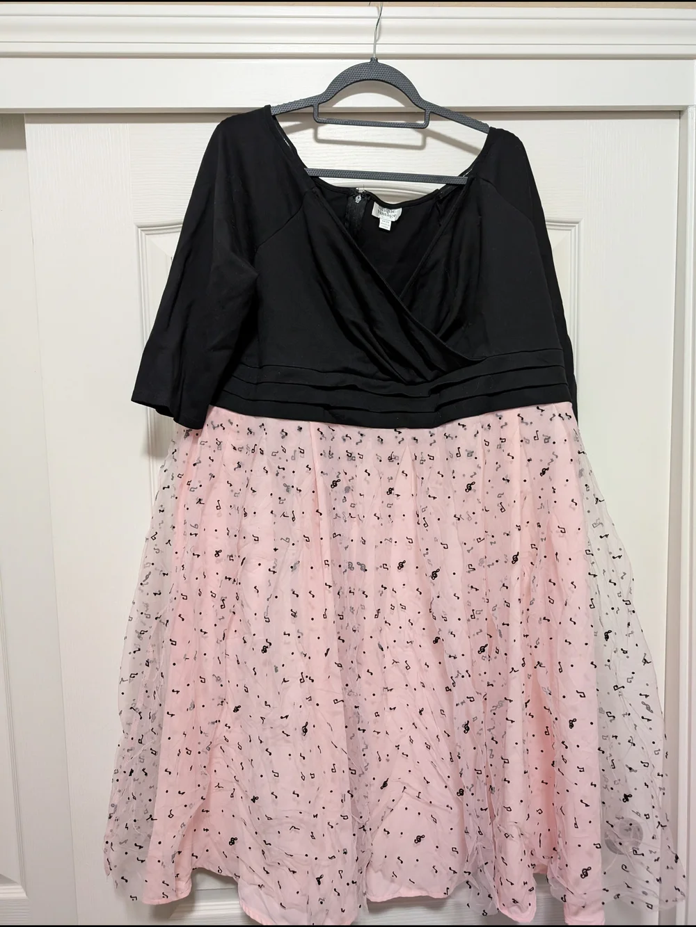 pink top black bottom dress Pink A-line Strapless Black Top Floral Appliques Long Prom Dress Pink / US 6